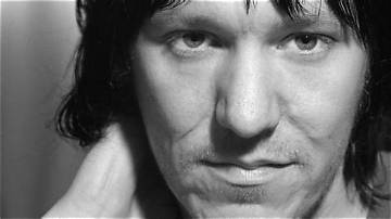 Tragic Details Found in Elliott Smith's Autopsy Report